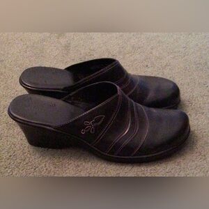 Clarks Black Leather Mules